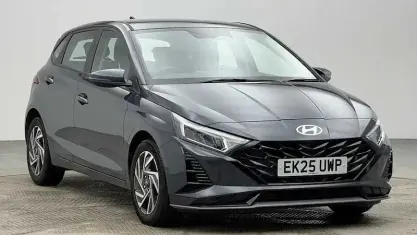 Used Hyundai i20 Advanced 101 HP (74 kW) 2025 Grey Hatchback
