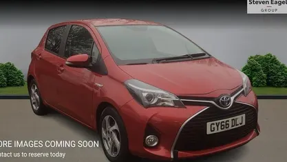 Used 2016 Toyota Yaris Hybrid Hatchback | £11,162 (Fair price)