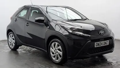 Used Toyota Aygo X PURE 72 HP (52 kW) 2024 SUV