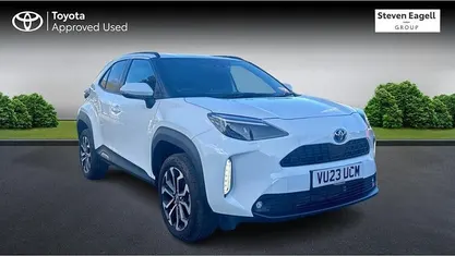 Used 2025 Toyota Yaris Hybrid Design Estate | £22,630 (Fair price)