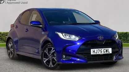 Used Toyota Yaris Design 116 HP (85 kW) 2025 Juniper blue Hatchback