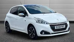 Bianca white Used 2019 Peugeot 208 Hatchback | £5,995 (Fair price)