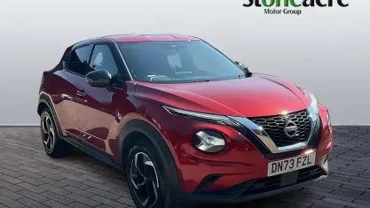 Used Nissan Juke N-Connecta 114 HP (83 kW) 2025 Red SUV