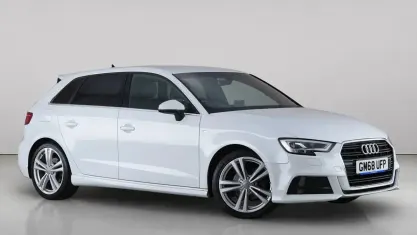 Used Audi A3 Sportback S-Line 150 HP (110 kW) 2019 White Hatchback