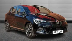 Diamond black Used 2021 Renault Clio V Version S Hatchback | £12,495 (Fair price)