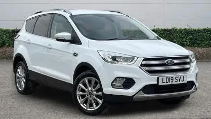 Used Ford Kuga Titanium 150 HP (110 kW) 2019 White SUV