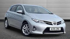 Silver Used 2015 Toyota Auris Hatchback | £7,550 (Fair price)