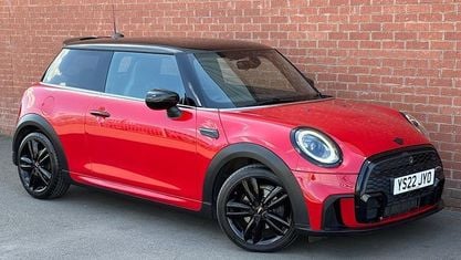 Używany Mini Cooper Hatch 136 KM (100 kW) 2022 Czerwony Hatchback