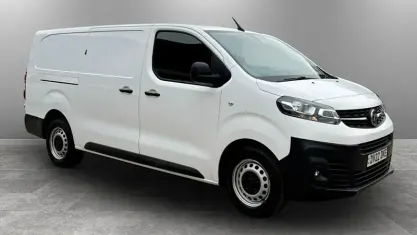 Used Vauxhall Vivaro 101 HP (74 kW) 2022 White MPV