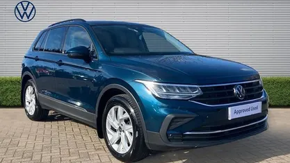 Used VW Tiguan Life 150 HP (110 kW) 2023 Blue SUV