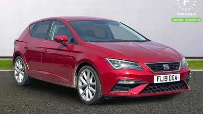Begagnad Seat Leon FR 131 HK (96 kW) 2019 Röd Halvkombi