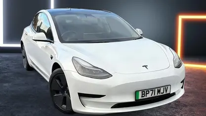 Used 2021 Tesla Model 3 Standard Range Sedan | £15,750 (A bit pricey)