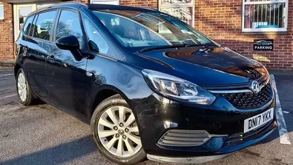 Used Vauxhall Zafira Tourer Design Edition 140 HP (102 kW) 2017 MPV