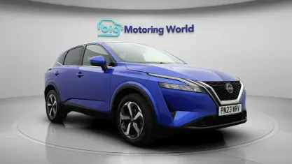 Używany Nissan Qashqai N-Connecta 140 KM (102 kW) 2023 Niebieski SUV