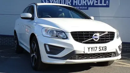 Used Volvo XC60 R-Design 190 HP (139 kW) 2017 SUV
