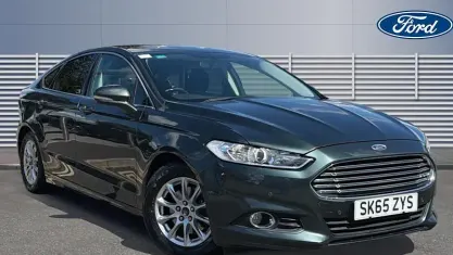 Used Ford Mondeo Zetec 120 HP (88 kW) 2015 Green Hatchback