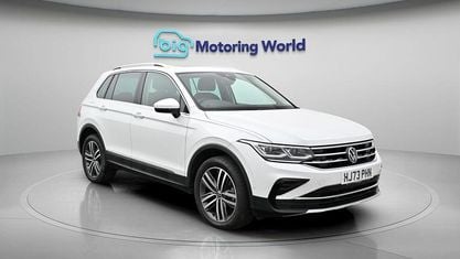 Usado VW Tiguan Elegance 245 HP (180 kW) 2023 Branco SUV