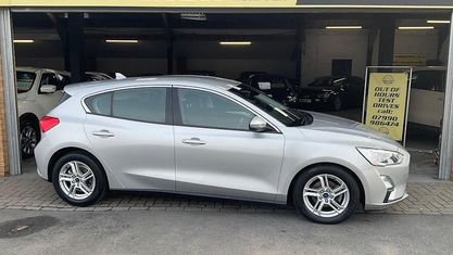 Używany Ford Focus Zetec 120 KM (88 kW) 2020 Hatchback