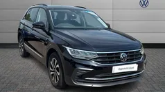 Black Used 2021 VW Tiguan Active SUV | £23,284 (Fair price)