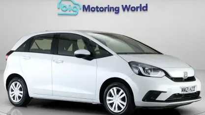 Used Honda Jazz SE 109 HP (80 kW) 2021 White Hatchback