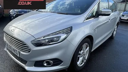 Used Ford S-MAX Titanium 150 HP (110 kW) 2018 MPV