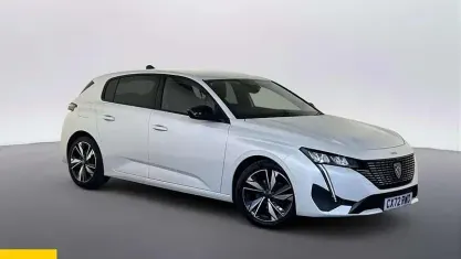 Used Peugeot 308 Allure 131 HP (96 kW) 2024 Hatchback