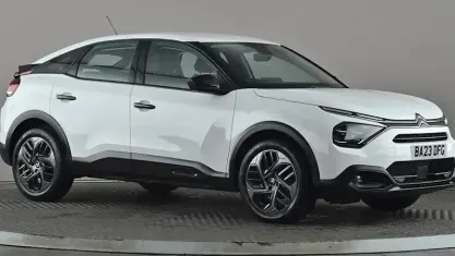Usado Citroën C4 PureTech 101 CV (74 kW) 2023 Blanco SUV