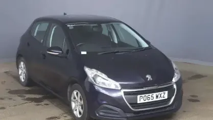 Used Peugeot 208 Active 75 HP (55 kW) 2015 Blue Hatchback