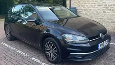 Used 2018 VW Golf VII SE Hatchback | £10,280 (Fair price)