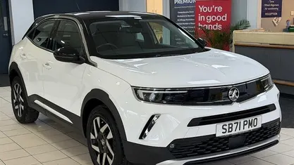 Used Vauxhall Mokka Edition 131 HP (96 kW) 2022 White SUV