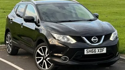 Used Nissan Qashqai Tekna 131 HP (96 kW) 2016 Black SUV