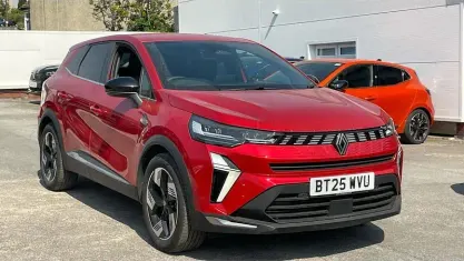 Used Renault Symbioz Techno 143 HP (105 kW) 2025 Red  SUV