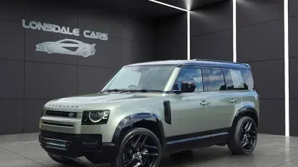 Używany Land Rover Defender First Edition 250 KM (183 kW) 2021 SUV