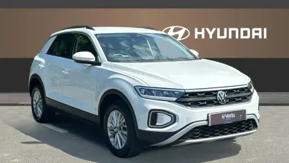 Used VW T-Roc Life 110 HP (80 kW) 2023 White SUV