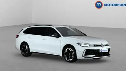 Used VW Passat R-line 272 HP (200 kW) 2025 White Estate