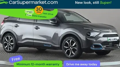 Usado Citroën e-C4 Shine 100 kW (136 CV) 2023 Gris Utilitario