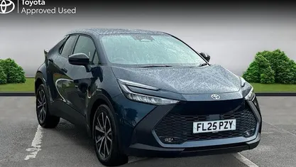 Used Toyota C-HR Design 140 HP (102 kW) 2025 SUV
