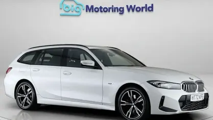 Begagnad BMW 330e M Sport 292 HK (214 kW) 2023 Vit Kombi
