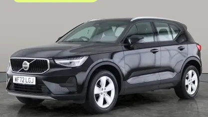 Używany Volvo XC40 Core 163 KM (119 kW) 2026 SUV