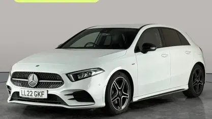 Used Mercedes A180 Executive 136 HP (100 kW) 2022 White Hatchback