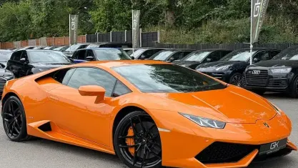 Used Lamborghini Huracán 610 HP (448 kW) 2015 Orange Coupe