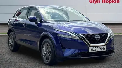 Begagnad Nissan Qashqai Acenta Premium 158 HK (116 kW) 2023 Blå SUV