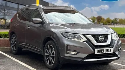 Used Nissan X-Trail Tekna 150 HP (110 kW) 2019 Grey SUV