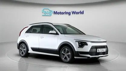 Used Kia Niro 141 HP (103 kW) 2023 White SUV