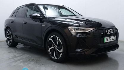 Używany Audi e-tron Black Edition 300 kW (408 KM) 2022 Czarny SUV