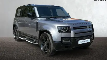 Used Land Rover Defender HSE Dynamic 300 HP (220 kW) 2023 Grey SUV