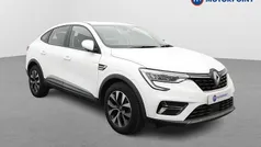 White Used 2021 Renault Arkana Iconic SUV | £14,199 (Fair price)