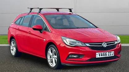 Used Vauxhall Astra SRi 125 HP (91 kW) 2017 Red Estate