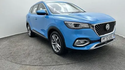 Used MG HS Excite 162 HP (119 kW) 2023 Holborn blue SUV