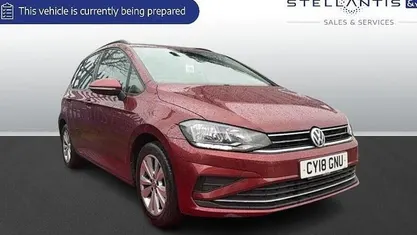 Used VW Golf VII SE 131 HP (96 kW) 2019 Hatchback